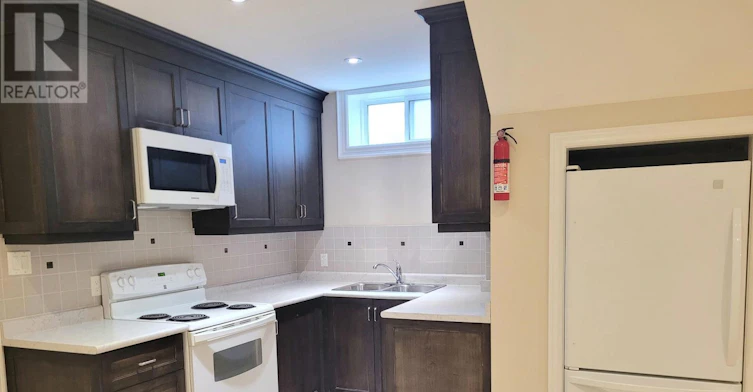 9 August Avenue, Toronto, ON, M1L 3M8 - 9
