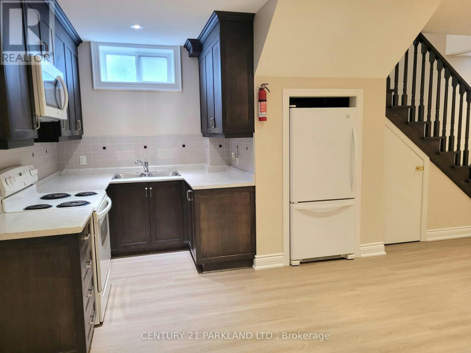 9 August Avenue, Toronto, ON, M1L 3M8 - 10