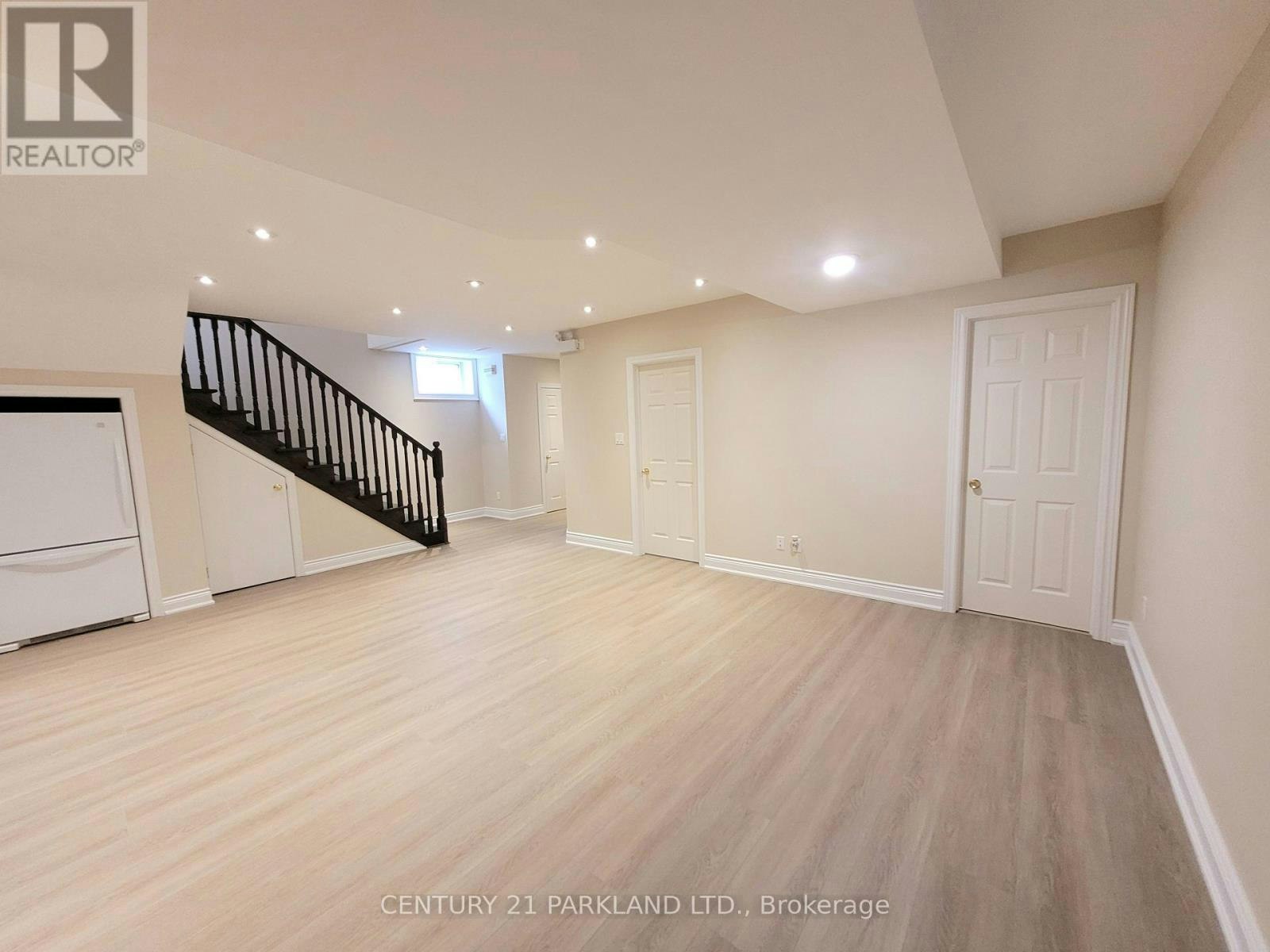 9 August Avenue, Toronto, ON, M1L 3M8 - 4