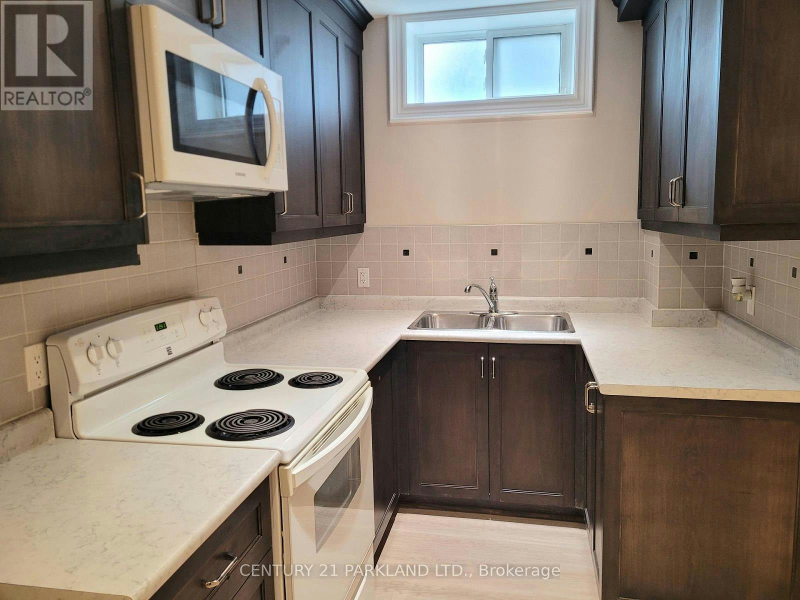 9 August Avenue, Toronto, ON, M1L 3M8 - 11