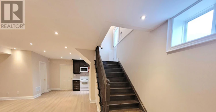 9 August Avenue, Toronto, ON, M1L 3M8 - 5