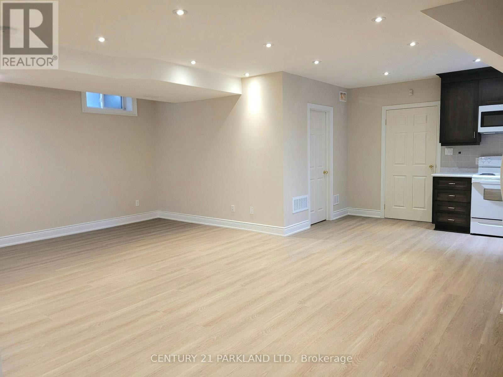 9 August Avenue, Toronto, ON, M1L 3M8 - 6
