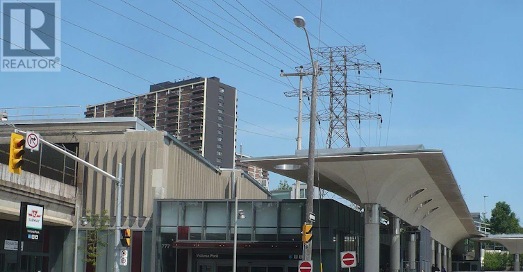 9 August Avenue, Toronto, ON, M1L 3M8 - 18