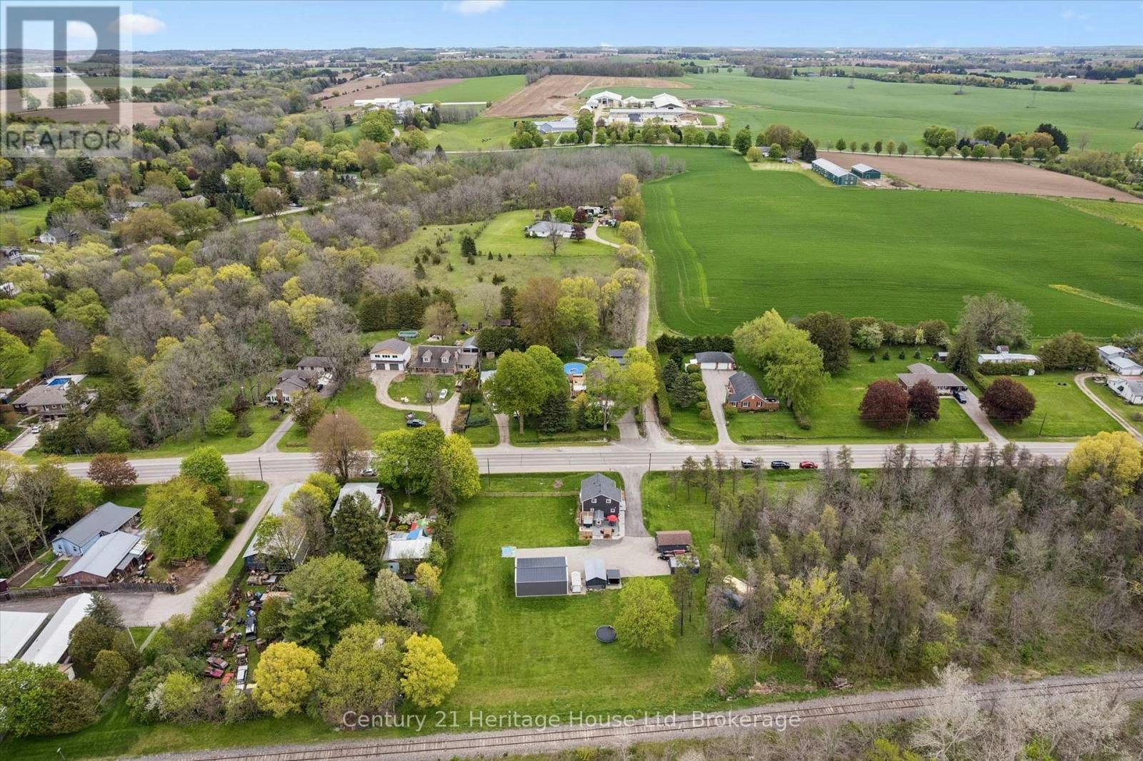 584077 Beachville Road, Oxford Station, ON, N5C 3J5