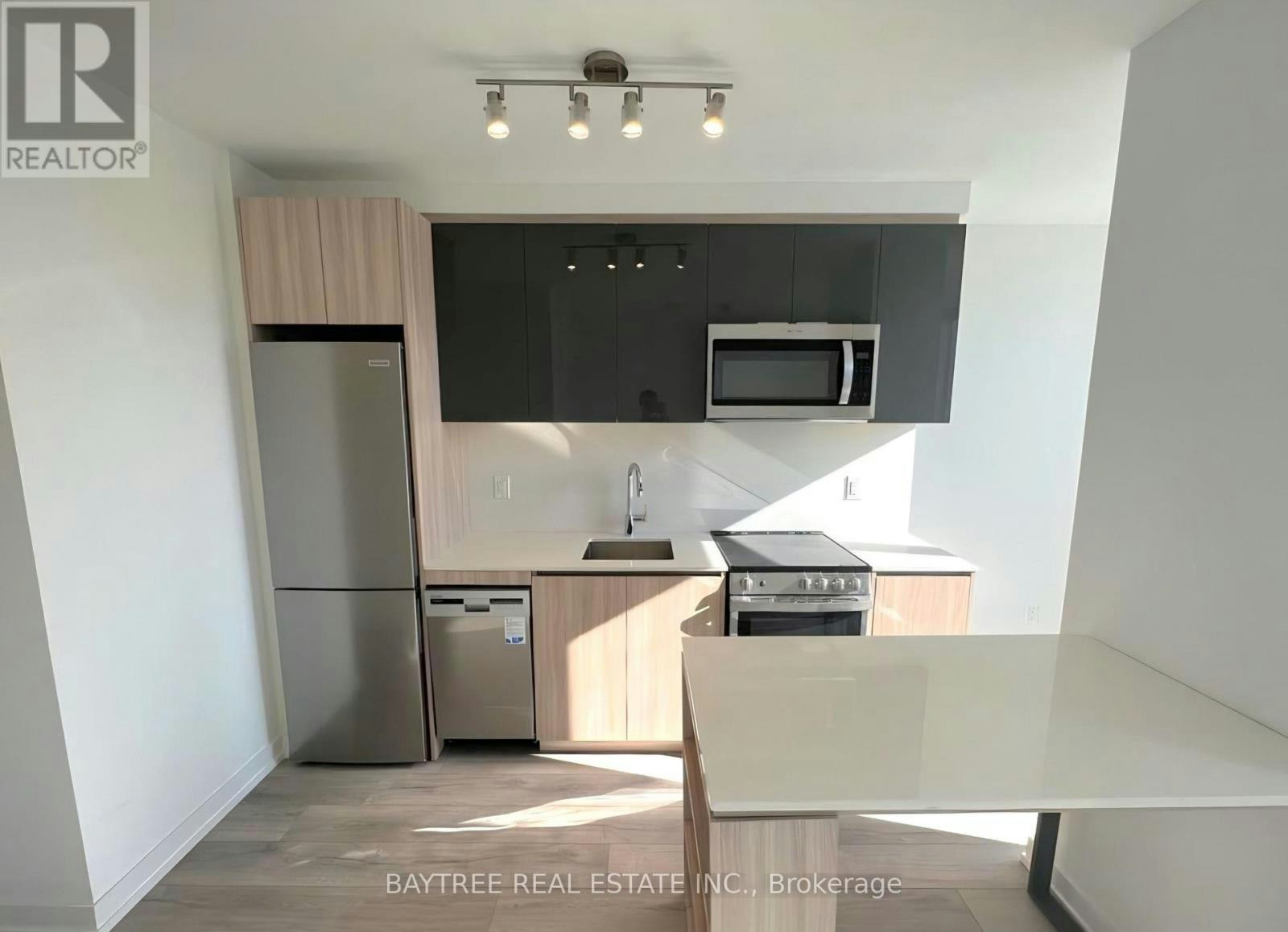 205-11 Maryport Avenue, Toronto, ON, M3M 0E2