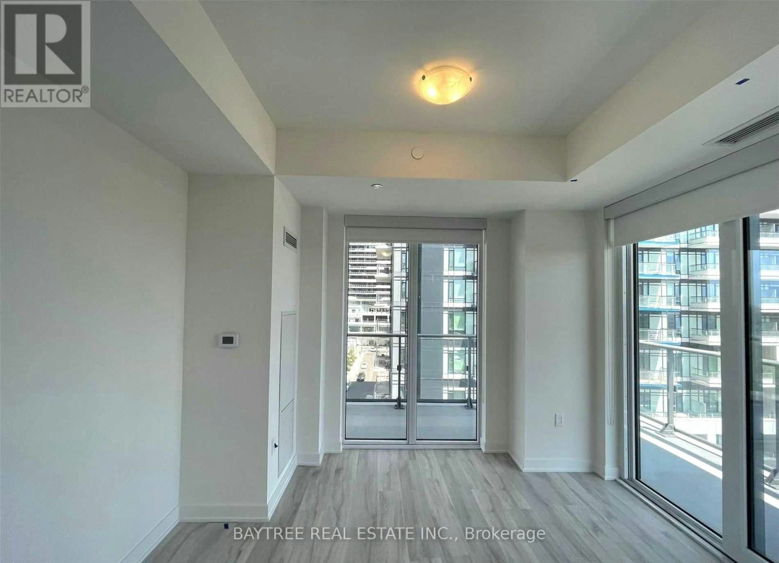 602-4675 Metcalfe Avenue, Mississauga, ON, L5M 0Z8 - 4