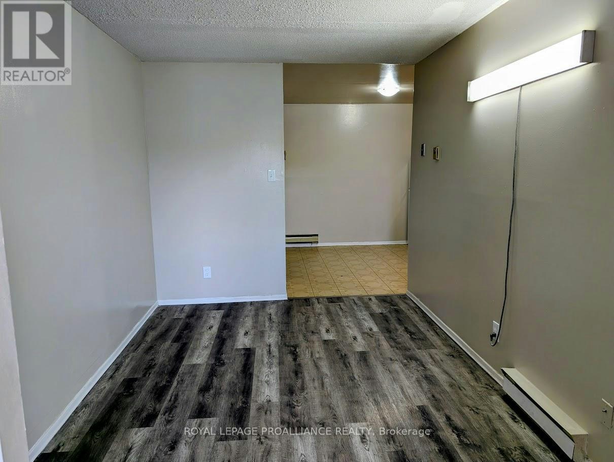 27-1837 Lansdowne Street W, Peterborough, ON, K9K 1R4 - 6