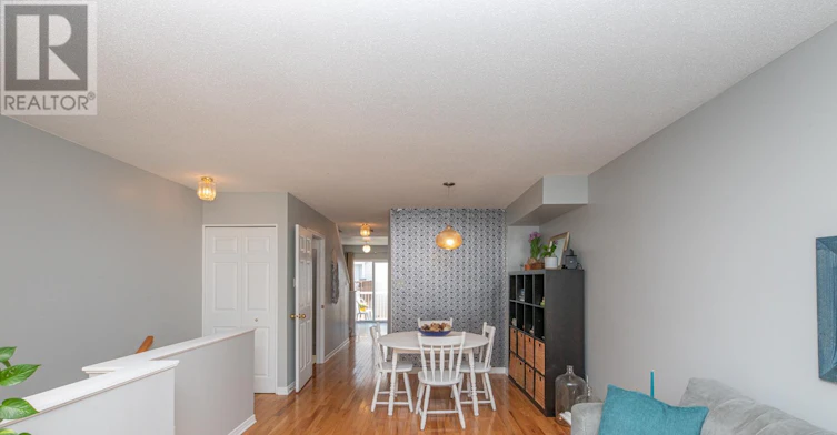 112 Wharhol Private, Ottawa, ON, K2H 1G6 - 6