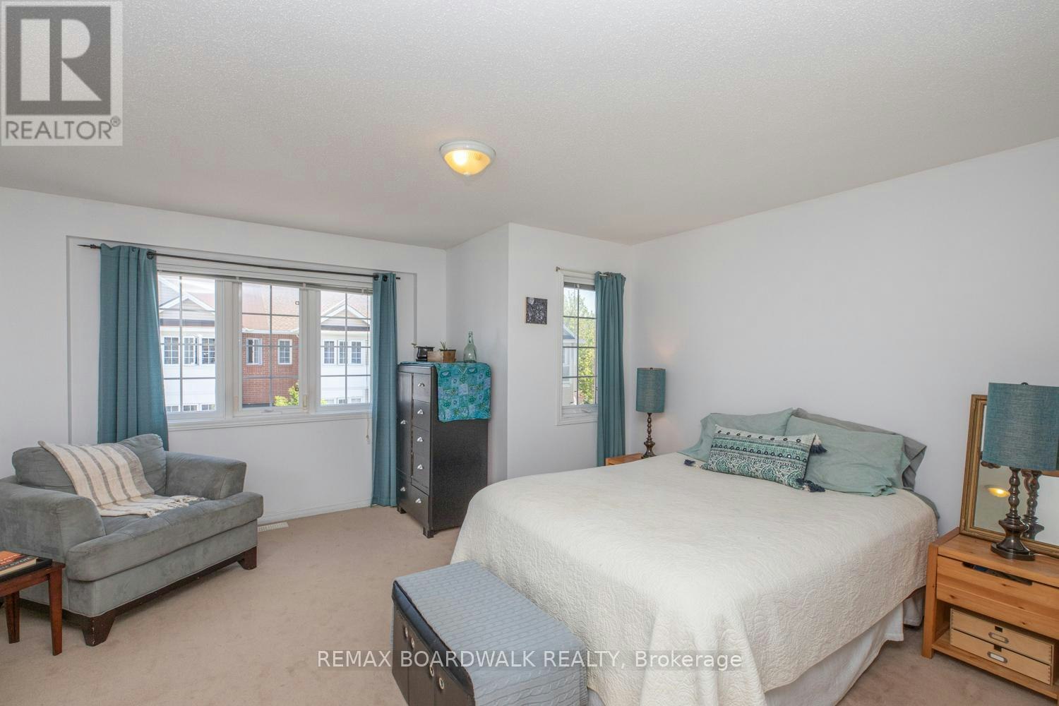 112 Wharhol Private, Ottawa, ON, K2H 1G6 - 21