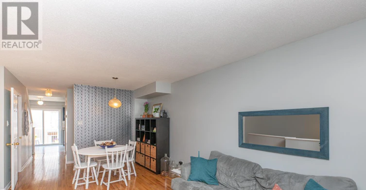 112 Wharhol Private, Ottawa, ON, K2H 1G6 - 7