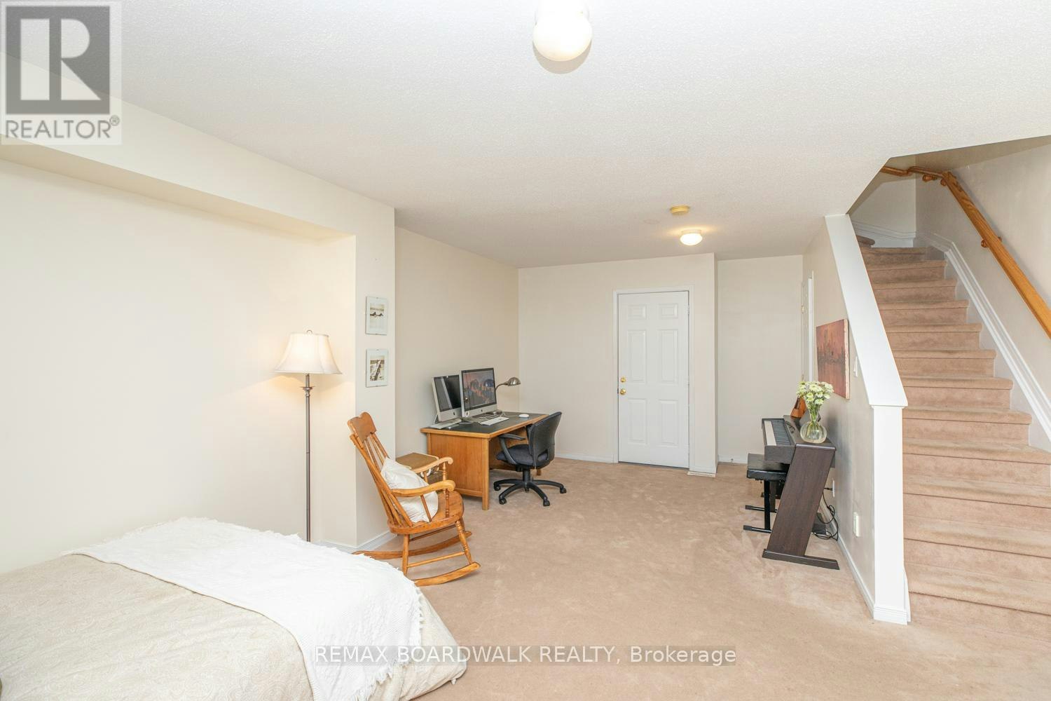 112 Wharhol Private, Ottawa, ON, K2H 1G6 - 32