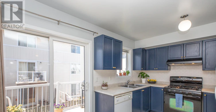 112 Wharhol Private, Ottawa, ON, K2H 1G6 - 13