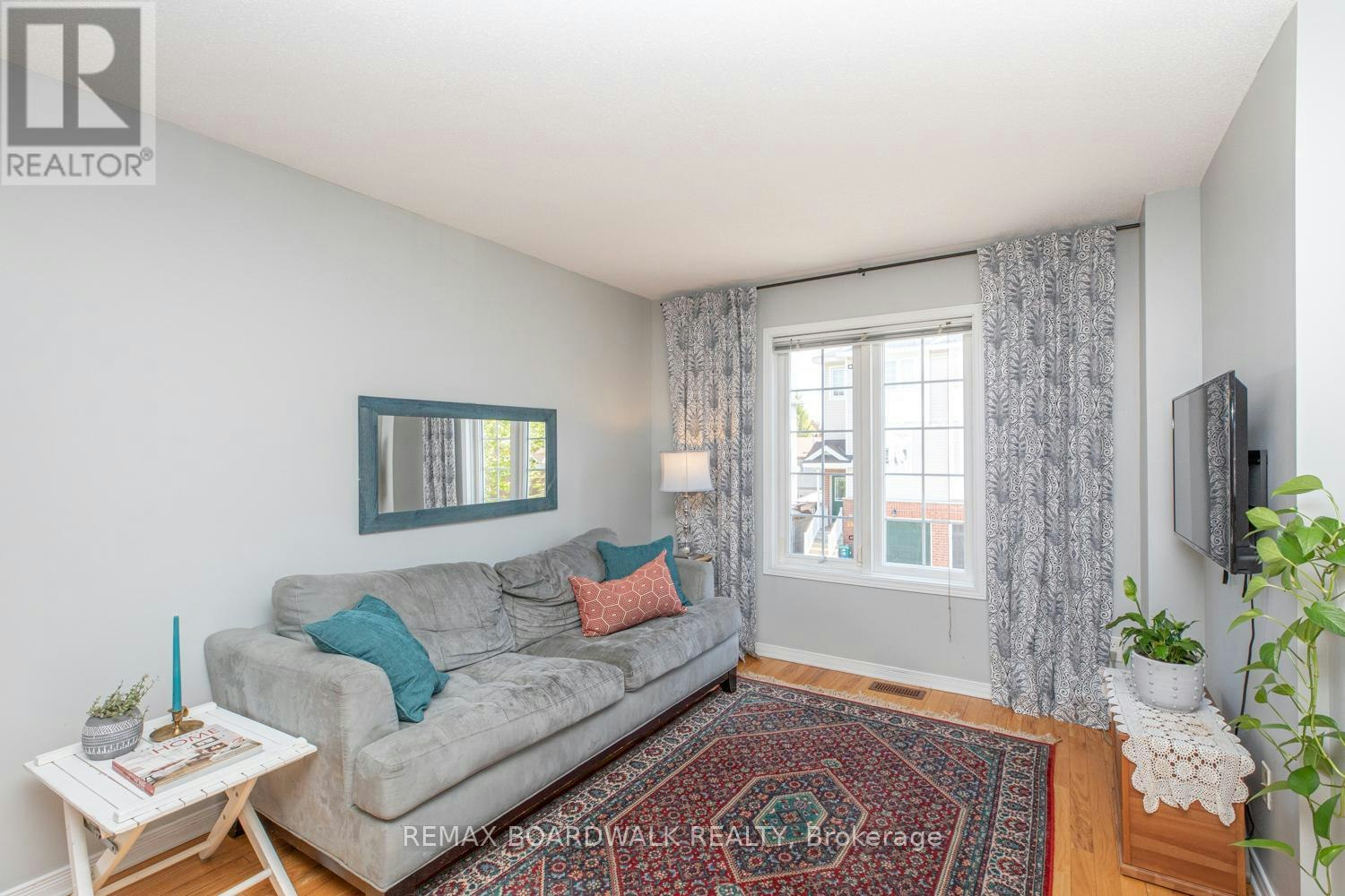112 Wharhol Private, Ottawa, ON, K2H 1G6 - 4