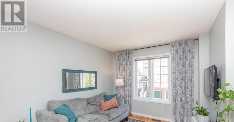 112 Wharhol Private, Ottawa, ON, K2H 1G6 - 4