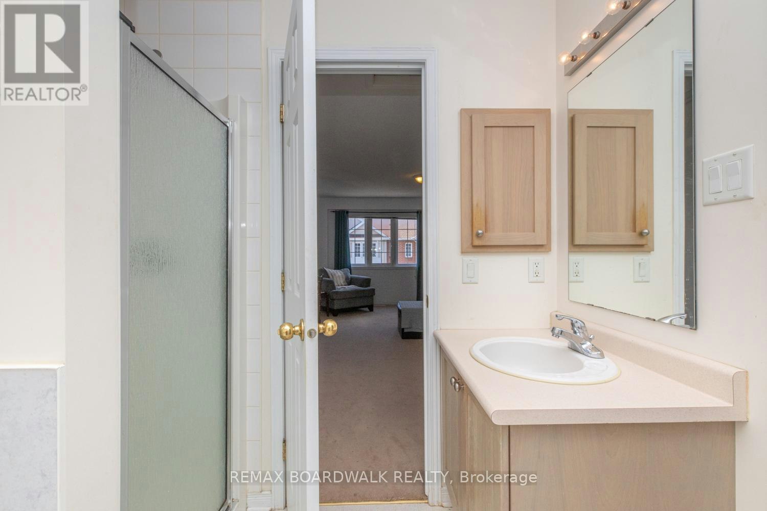 112 Wharhol Private, Ottawa, ON, K2H 1G6 - 24