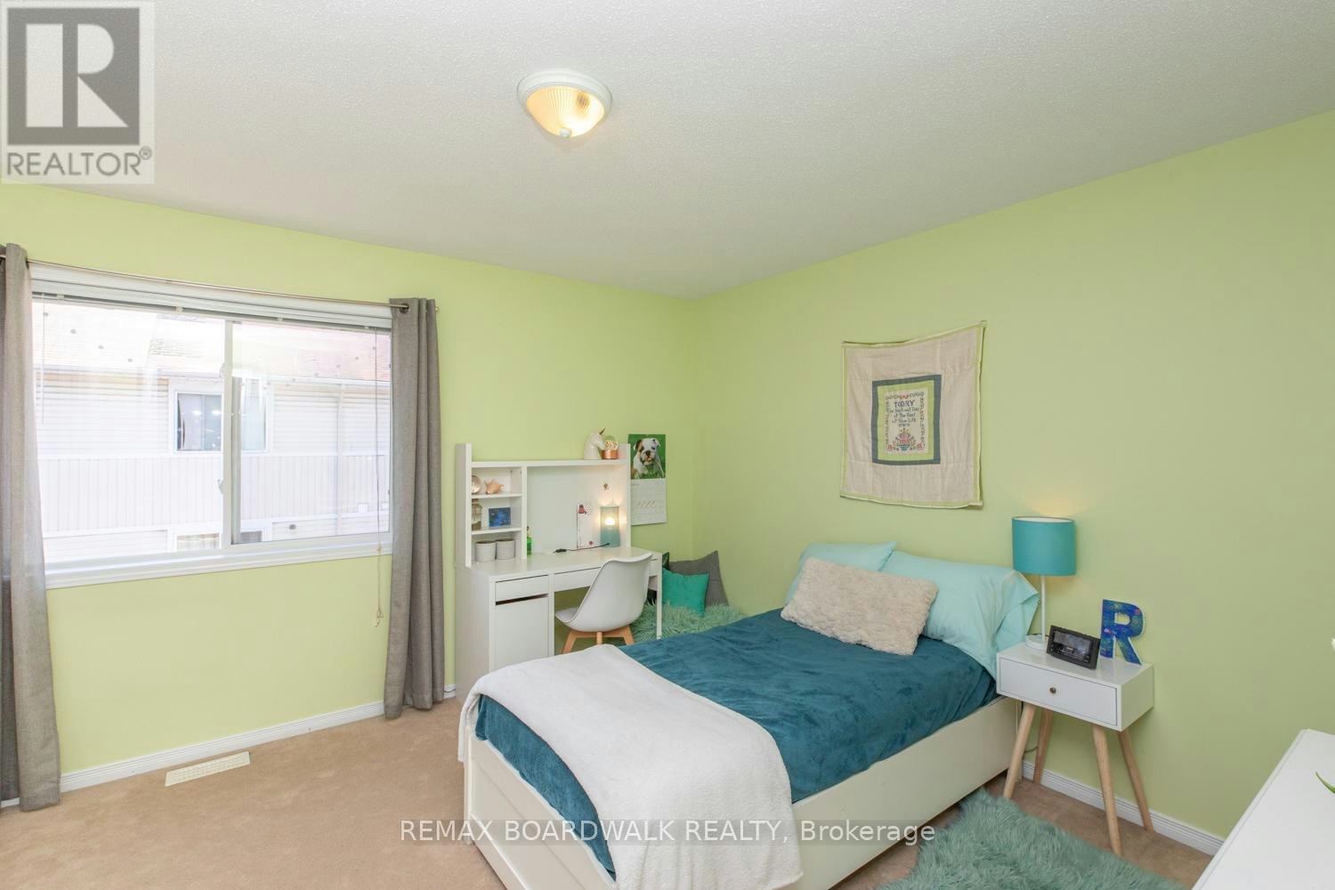 112 Wharhol Private, Ottawa, ON, K2H 1G6 - 27