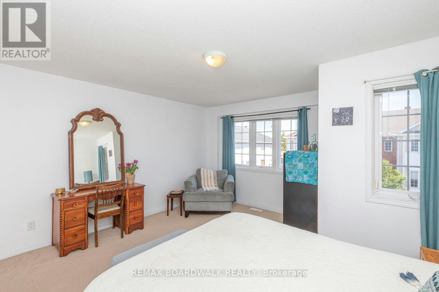 112 Wharhol Private, Ottawa, ON, K2H 1G6 - 22