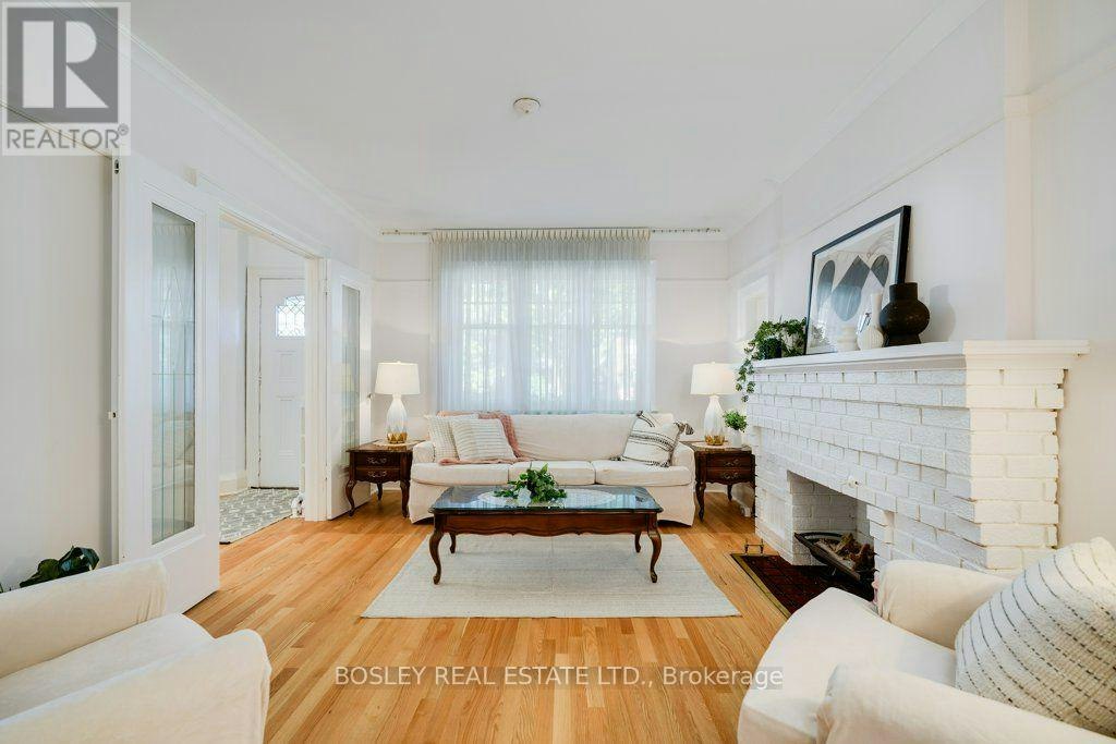 247 Melrose Avenue, Toronto, ON, M5M 1Z2