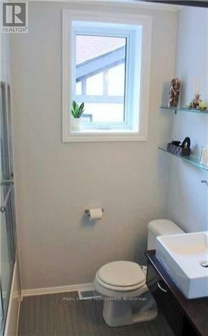 57 Valhalla Boulevard, Toronto, ON, M1N 3B4 - 8
