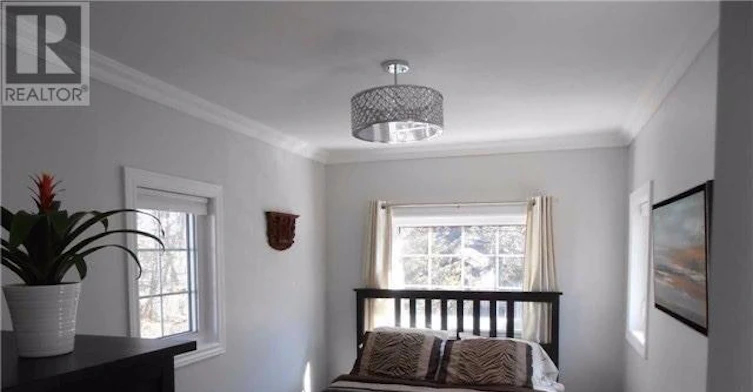 57 Valhalla Boulevard, Toronto, ON, M1N 3B4 - 6