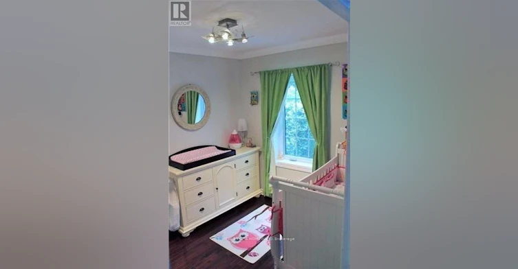 57 Valhalla Boulevard, Toronto, ON, M1N 3B4 - 7
