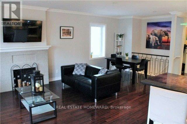 57 Valhalla Boulevard, Toronto, ON, M1N 3B4 - 4