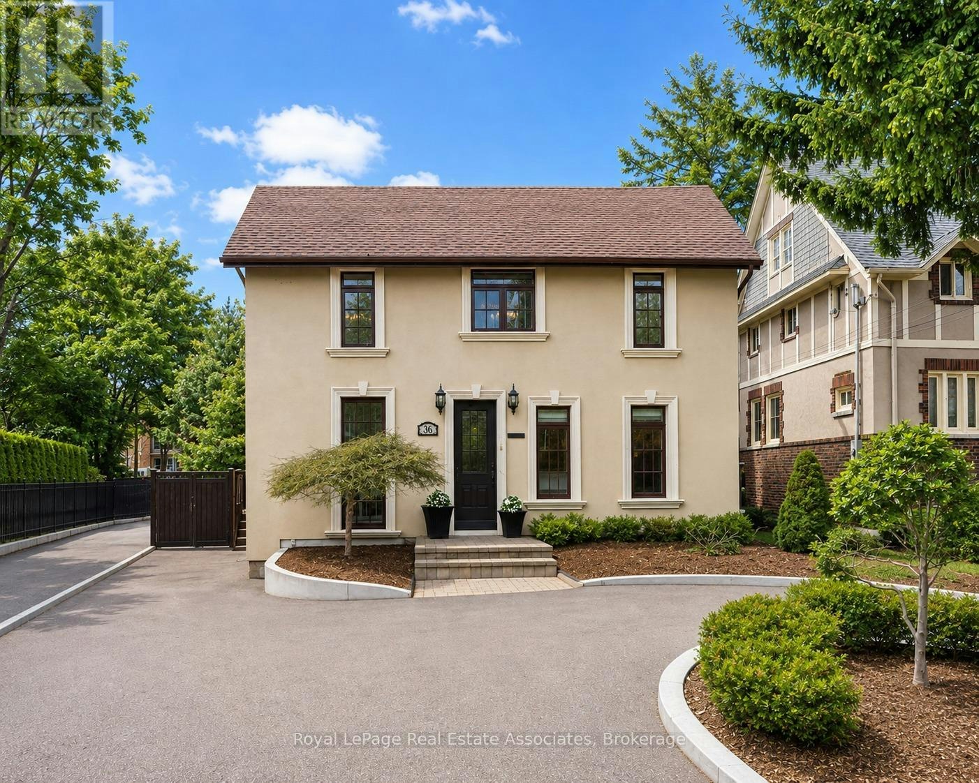 36 Mississauga Road N, Mississauga, ON, L5H 2H6