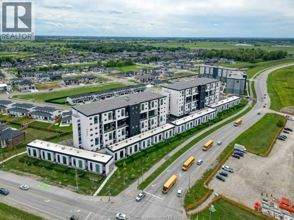 215-4300 Laurier Parkway, Lasalle, ON, N9H 0R1
