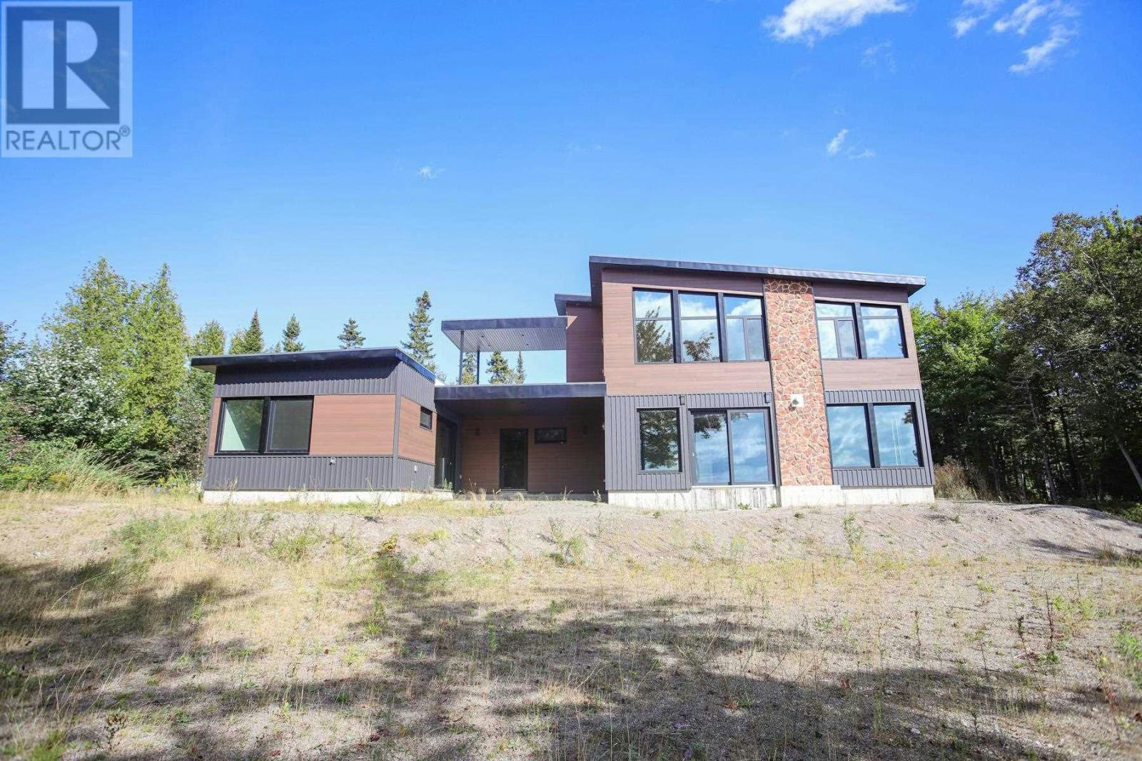 937 Sunnyside Beach Road, Sault Ste. Marie, ON, P6A 6K4