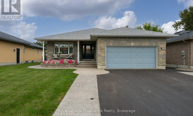 16 Forest Valley Drive
