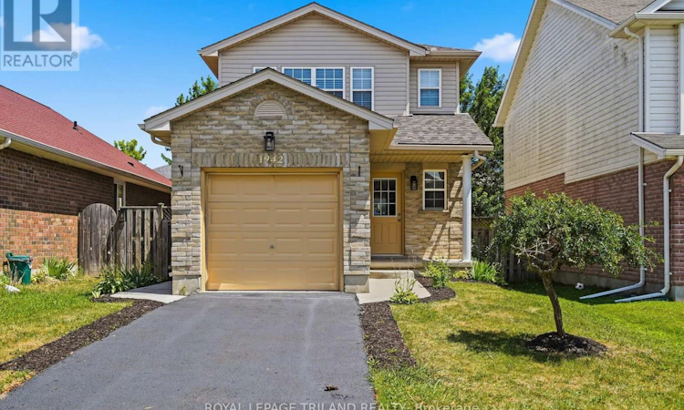 1942 Bloom Crescent