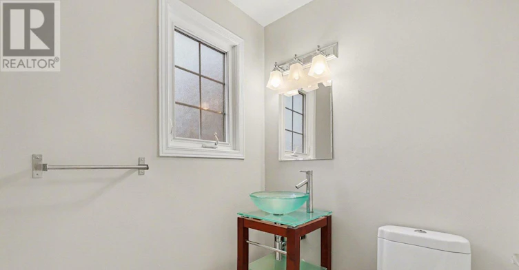 187 Monterey Drive, Ottawa, ON, K2H 7A9 - 3