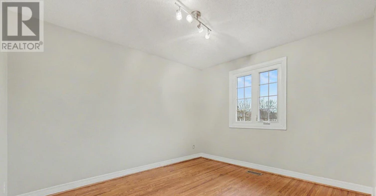 187 Monterey Drive, Ottawa, ON, K2H 7A9 - 17