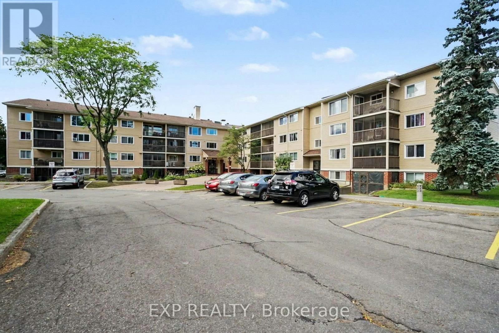 304-6376 Bilberry Drive, Ottawa, ON, K1C 4P6 - 2
