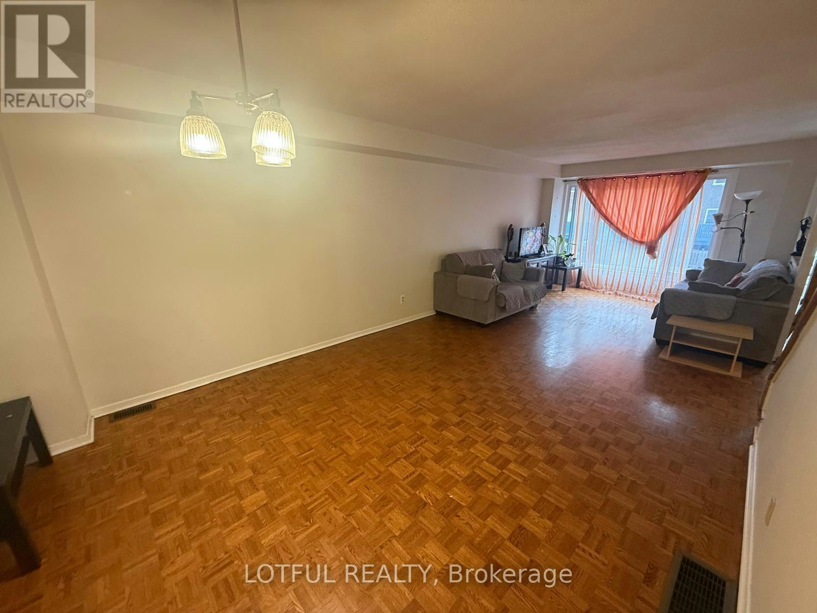 7 Viewpointe Private, Ottawa, ON, K1V 1M5 - 8