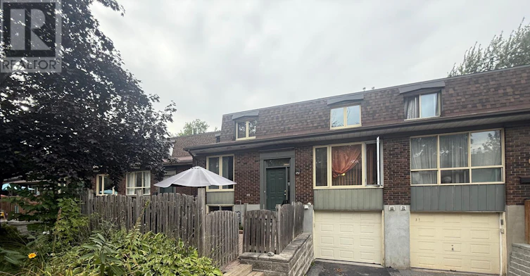 7 Viewpointe Private, Ottawa, ON, K1V 1M5