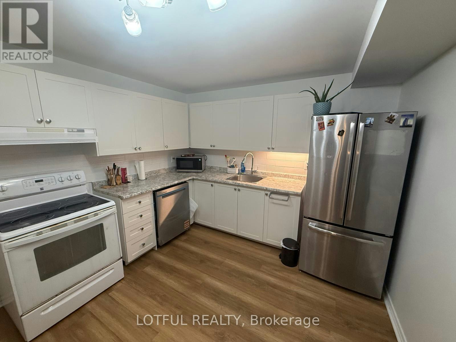 7 Viewpointe Private, Ottawa, ON, K1V 1M5 - 4