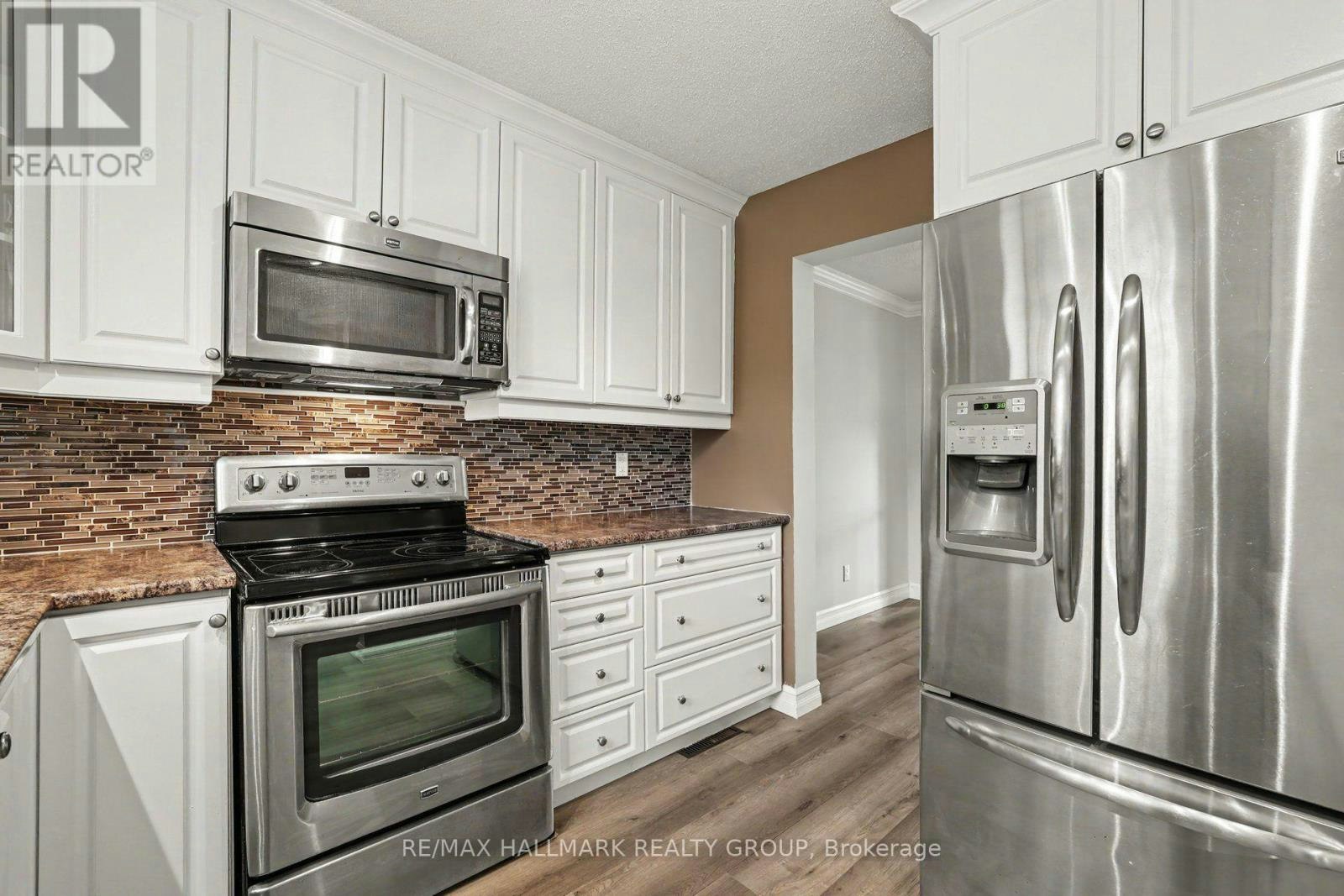 108 Barrow Crescent, Ottawa, ON, K2L 2J1 - 5