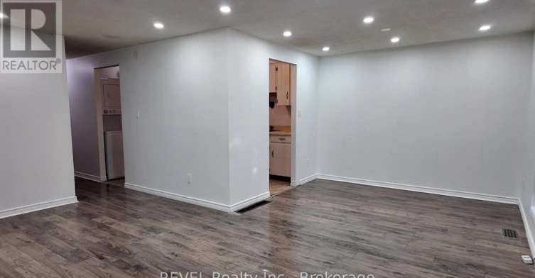 MAIN-62 Elma Street E, St. Catharines, ON, L2N 6Z7 - 7