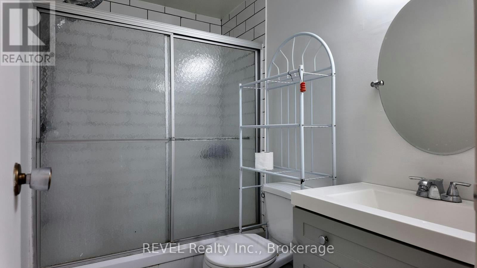 MAIN-62 Elma Street E, St. Catharines, ON, L2N 6Z7 - 9