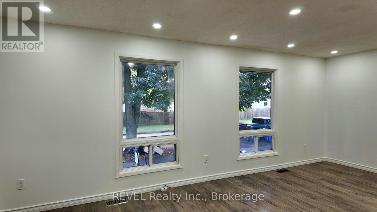 MAIN-62 Elma Street E, St. Catharines, ON, L2N 6Z7 - 6