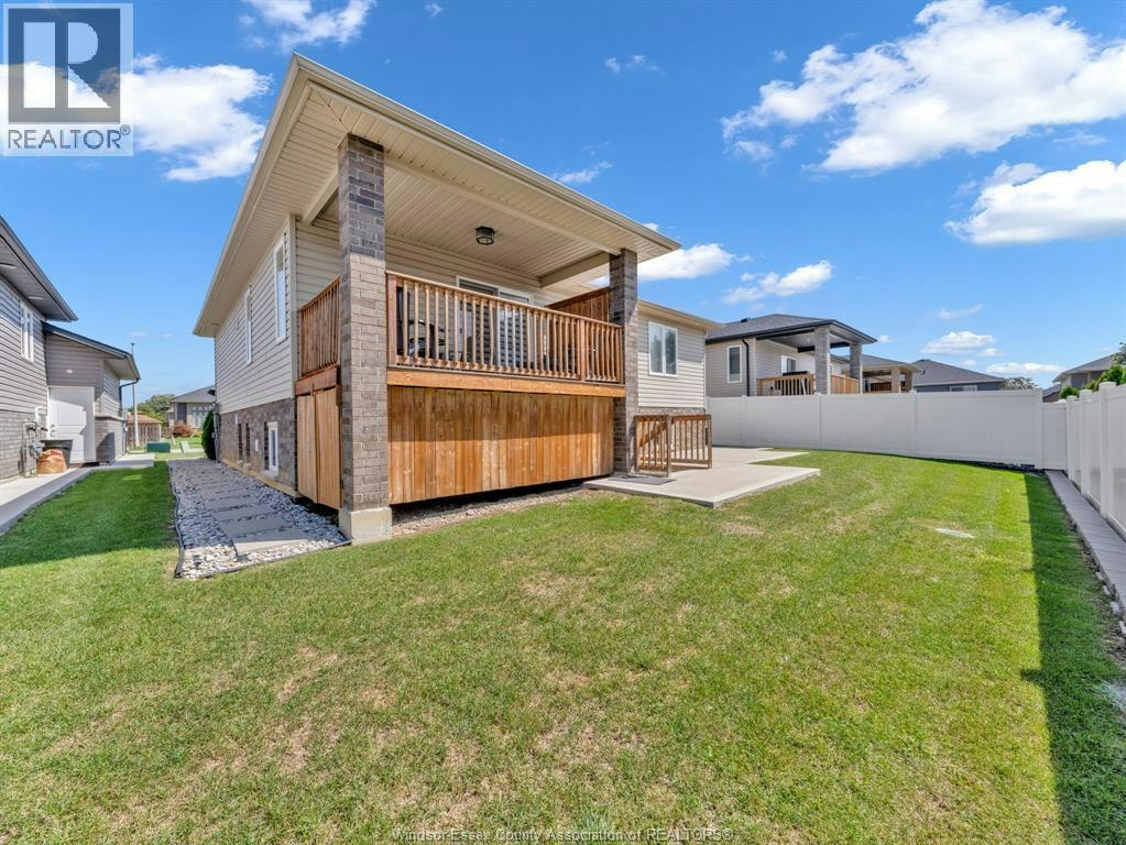 304 Sweetman Avenue, Essex, ON, N8M 2Z5 - 9