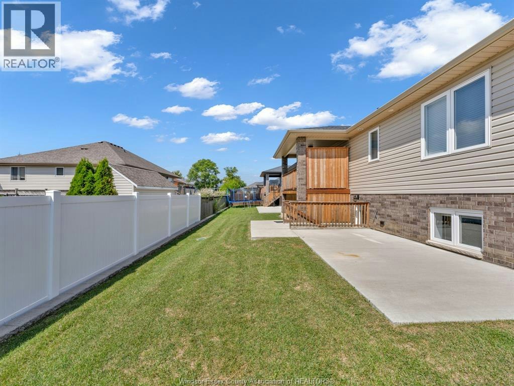 304 Sweetman Avenue, Essex, ON, N8M 2Z5 - 6