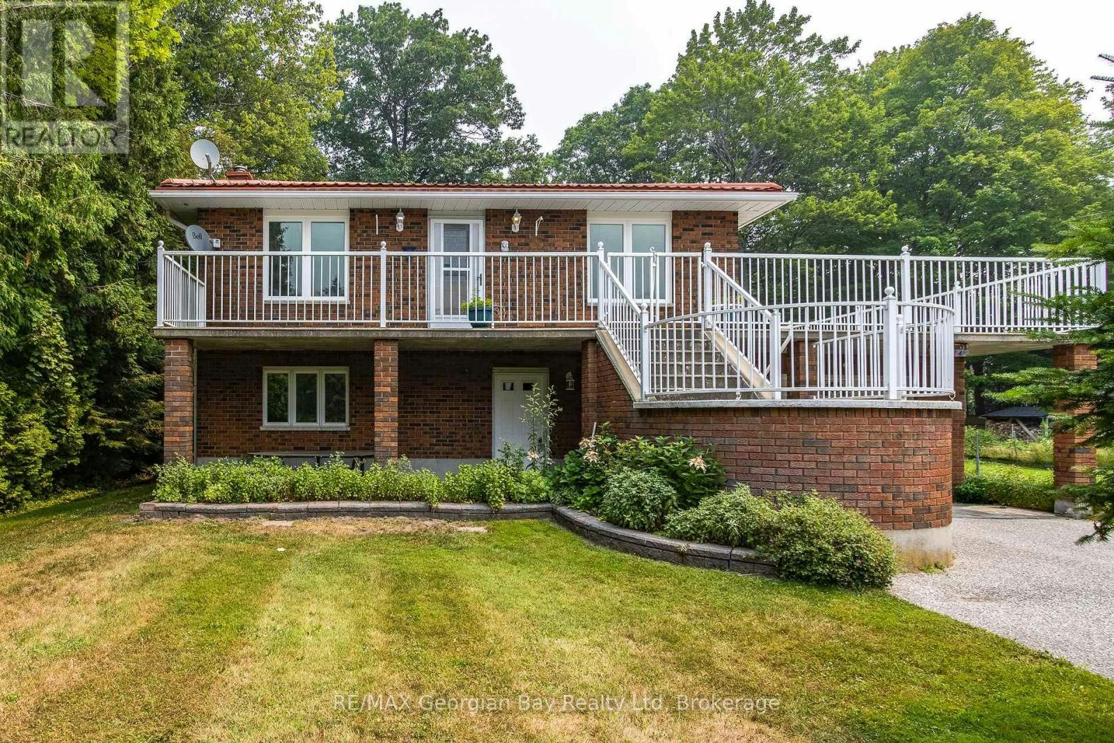 25 Albert Avenue, Tiny, ON, L0L 2J0