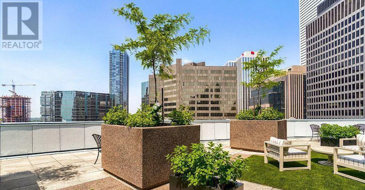 1303-33 University Avenue, Toronto, ON, M5J 2S7 - 22