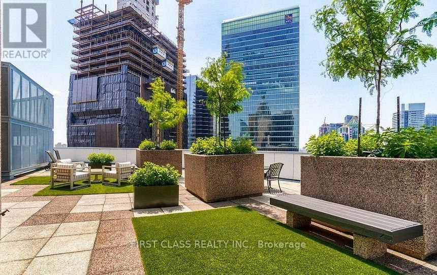 1303-33 University Avenue, Toronto, ON, M5J 2S7 - 15