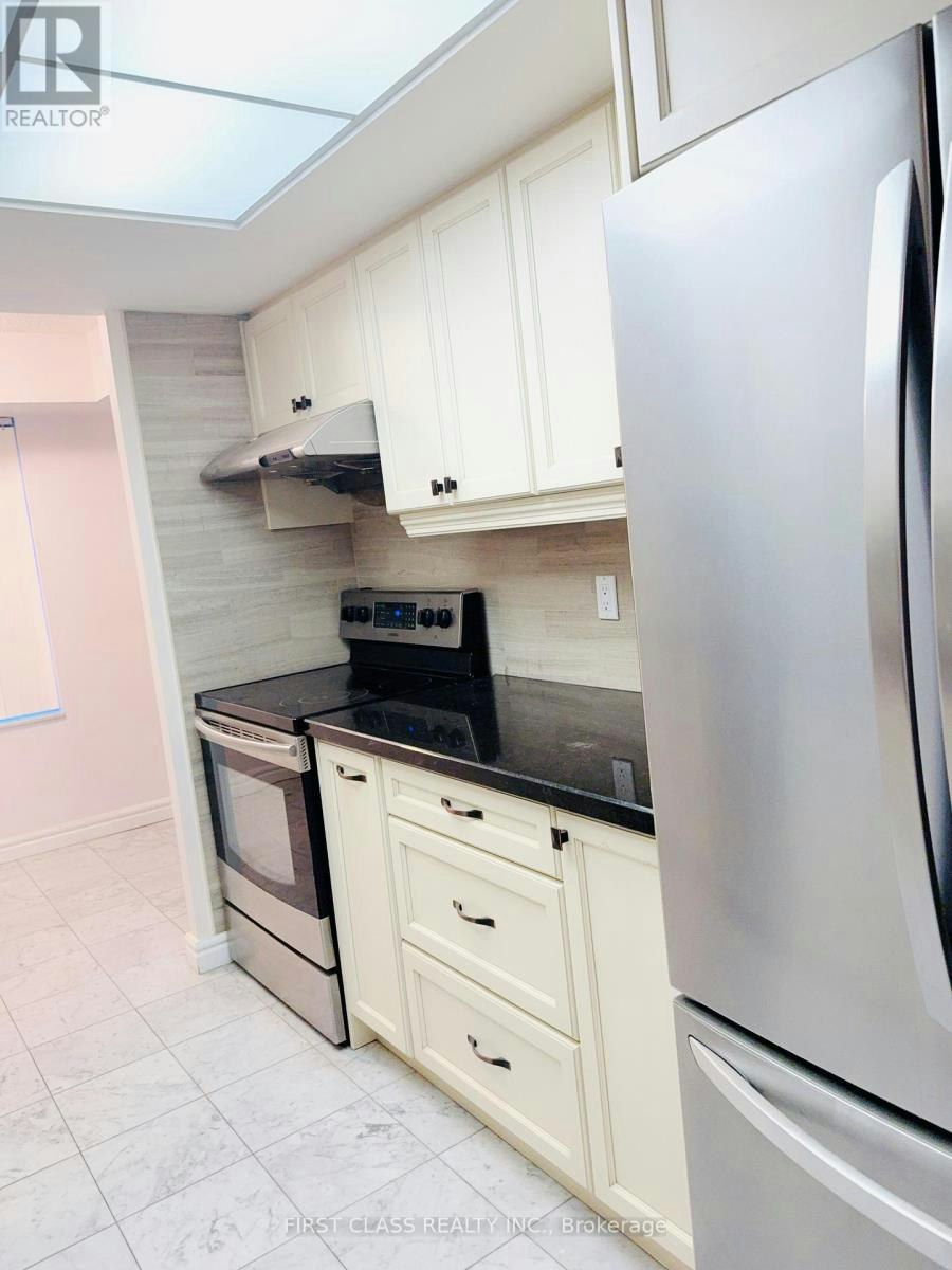1303-33 University Avenue, Toronto, ON, M5J 2S7 - 11