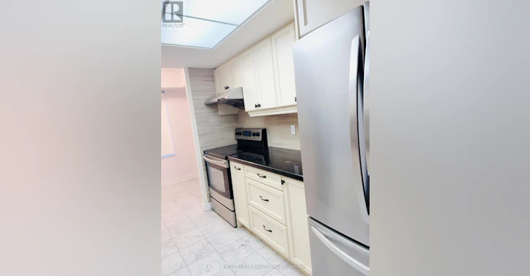 1303-33 University Avenue, Toronto, ON, M5J 2S7 - 11