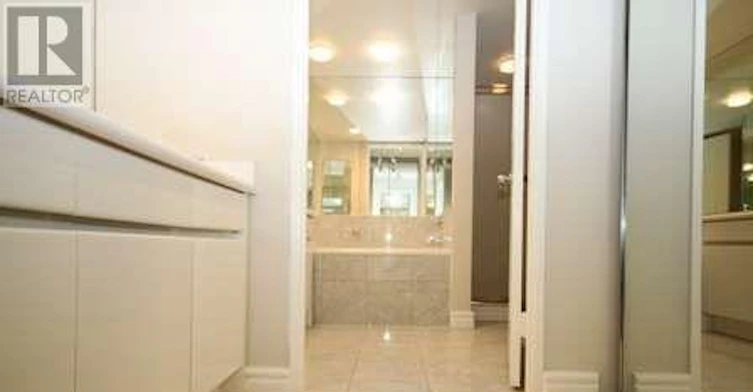 1303-33 University Avenue, Toronto, ON, M5J 2S7 - 17