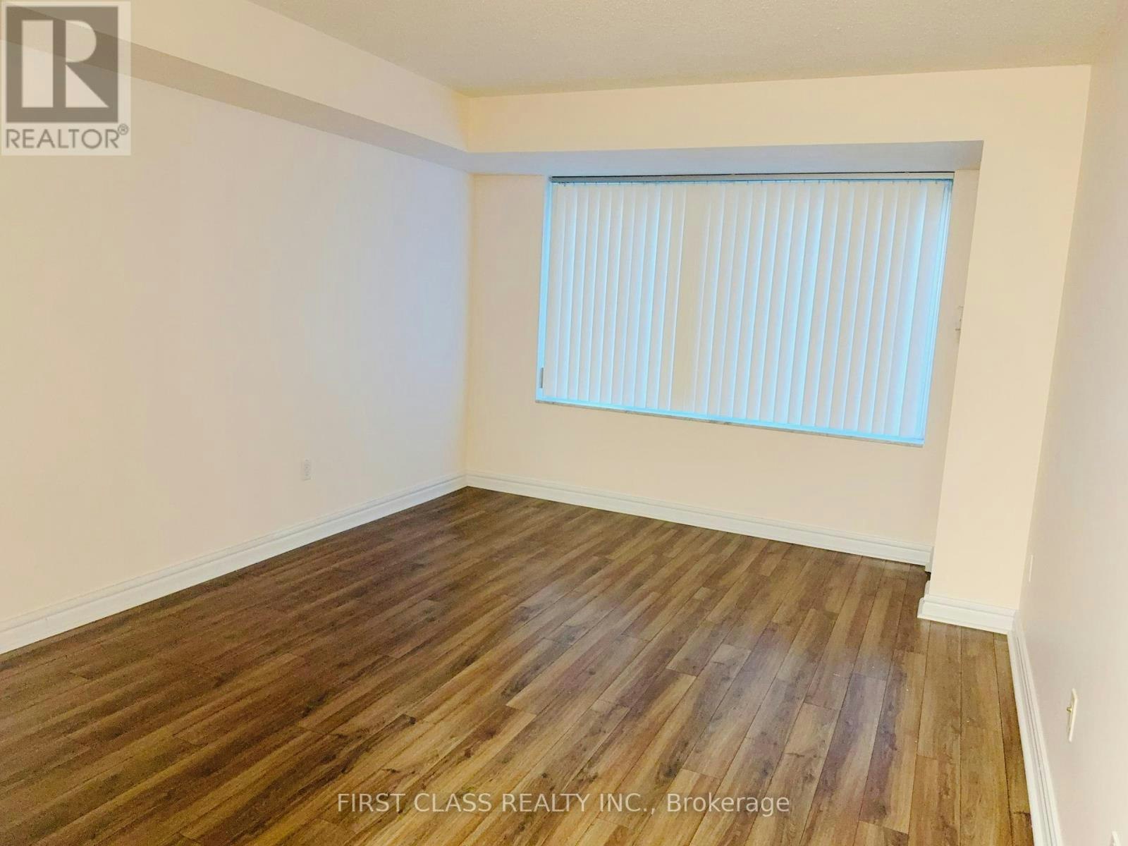 1303-33 University Avenue, Toronto, ON, M5J 2S7 - 8